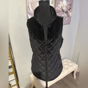 NWOT Kenneth Cole Velvet Black Quilted Vest size Medium